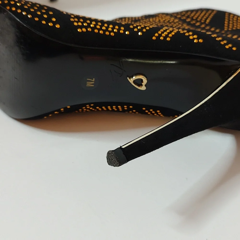 Thalia Sodi Alejandra Suede Pointed Toe Black and Gold Ankle Heeled Boots sz 7